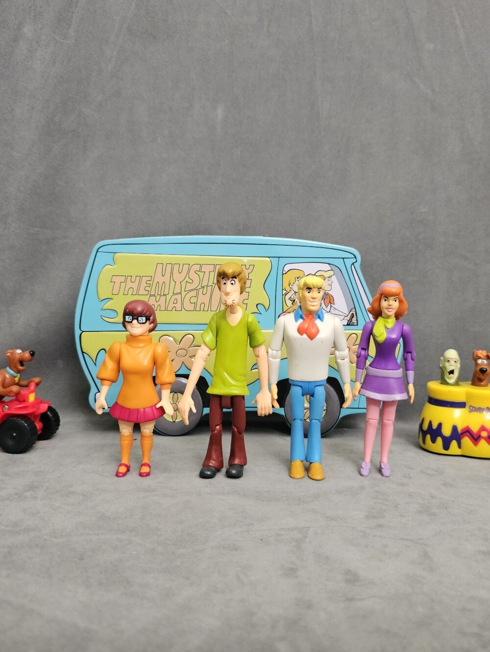 2001 Scooby Doo Action Figure Lot - Scooby Doo - Hanna-Barbera  B3-11